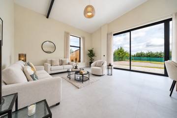 Living room opening onto the garden